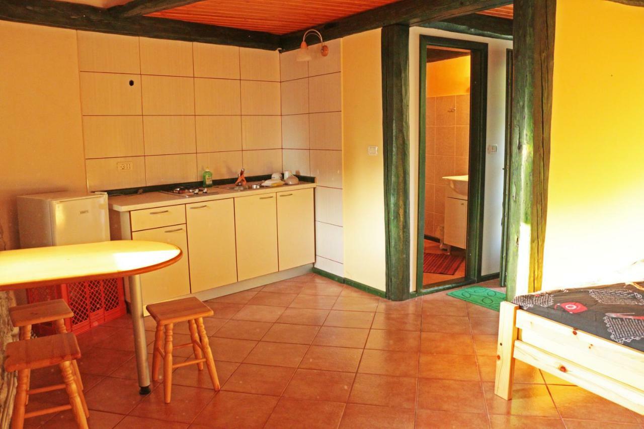 Stonehouse Apartment Нова Горица Екстериор снимка