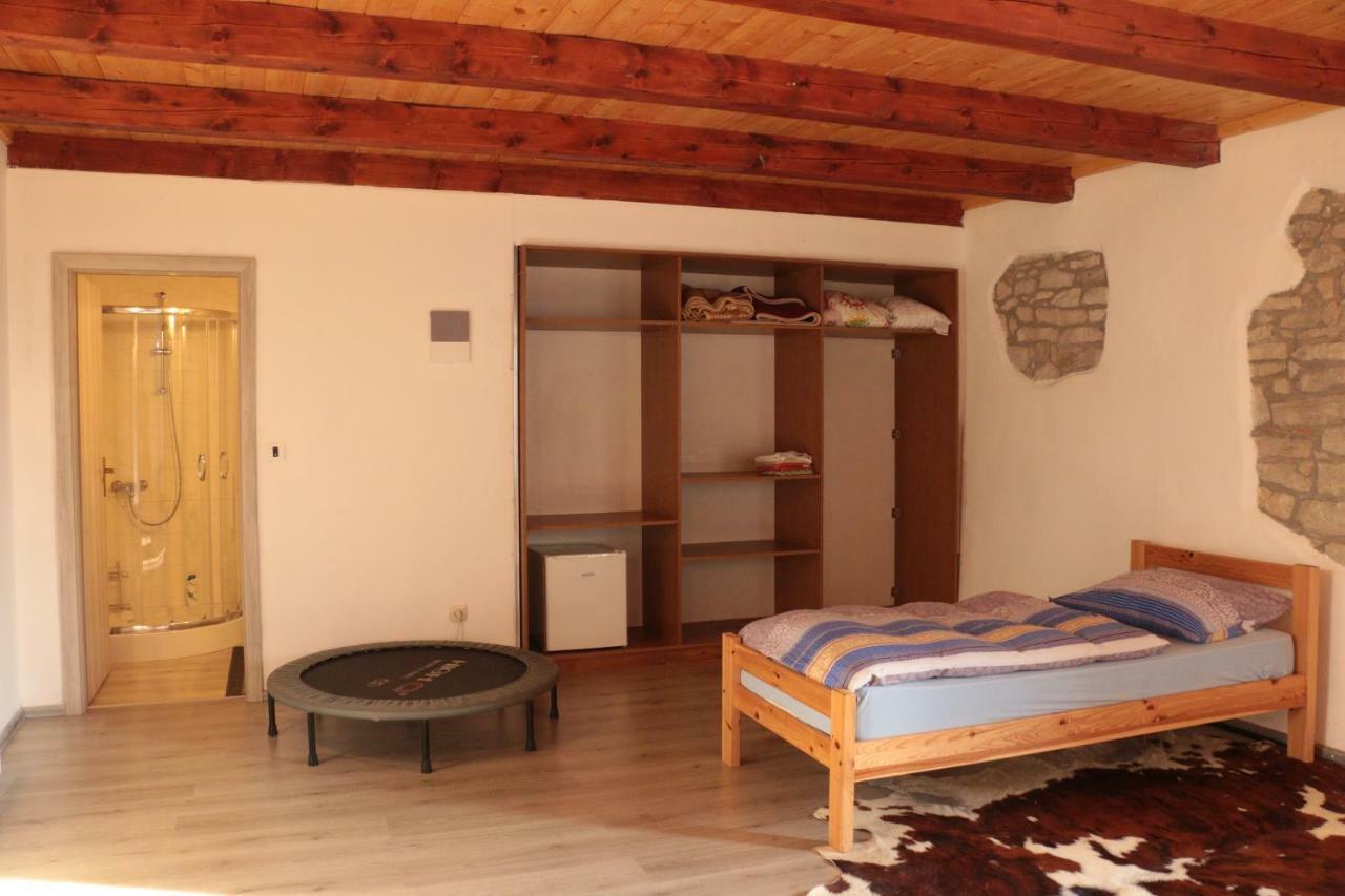 Stonehouse Apartment Нова Горица Екстериор снимка
